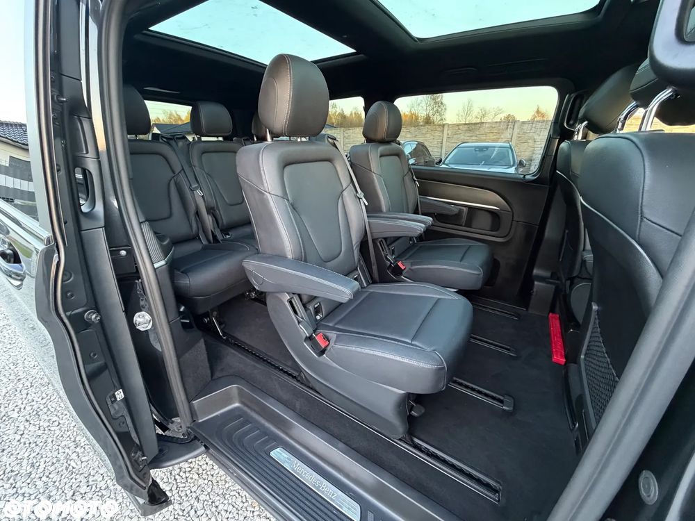 Mercedes-Benz Klasa V 300 d lang 9G-TRONIC Avantgarde - 33