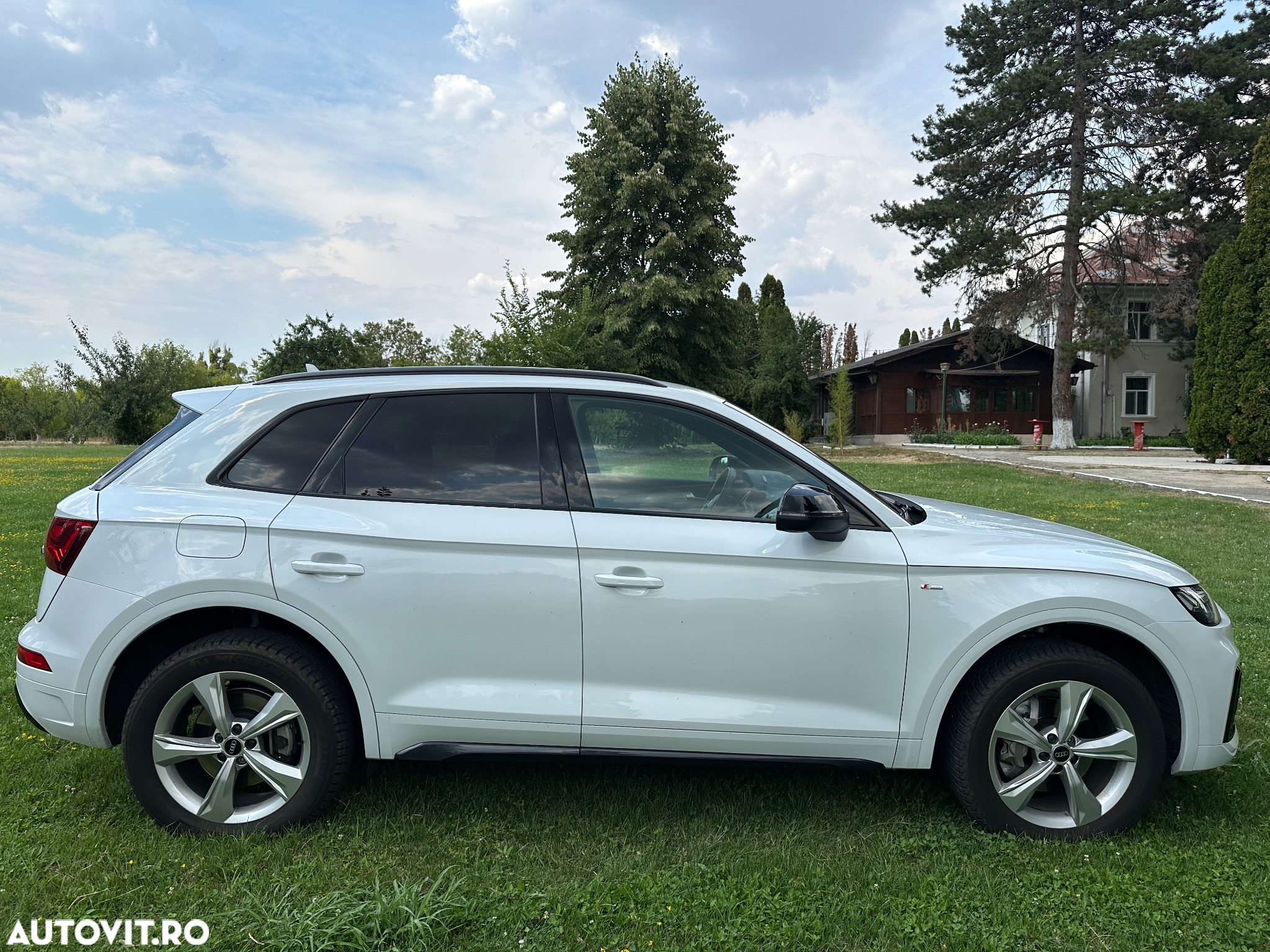 Audi Q5 40 TDI quattro S tronic S line - 13