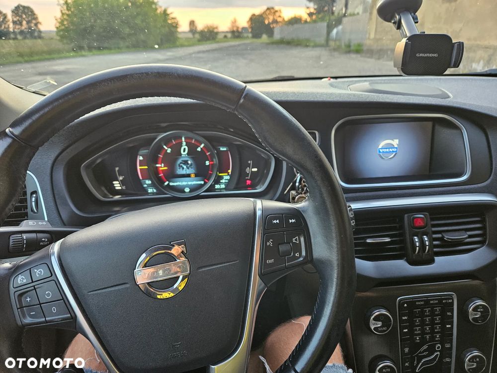 Volvo V40 D2 - 15