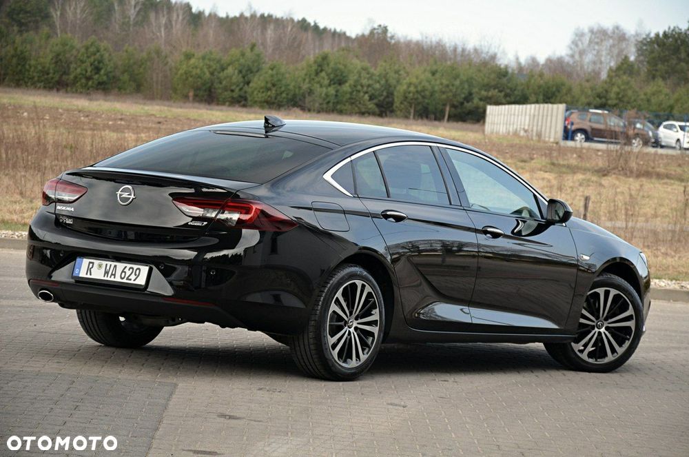 Opel Insignia - 12