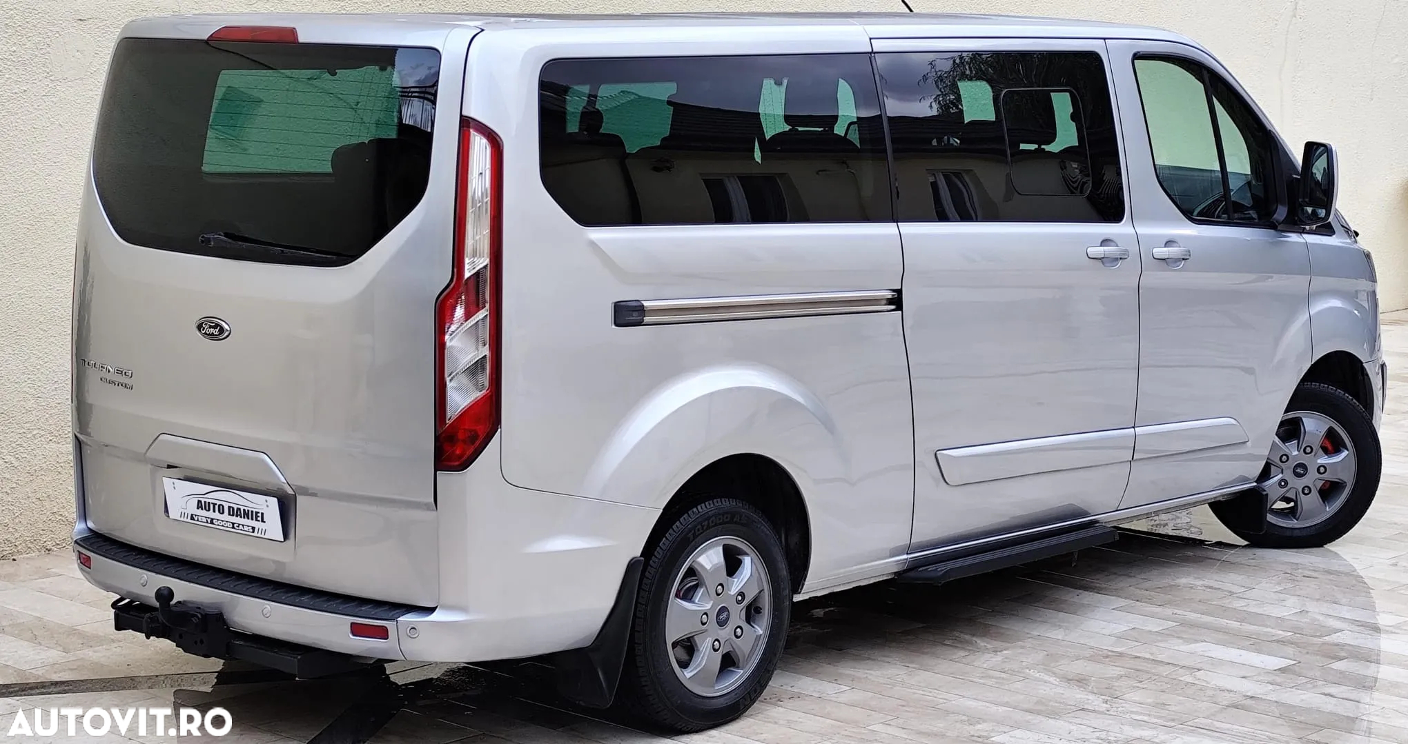 Ford Tourneo Custom - 3