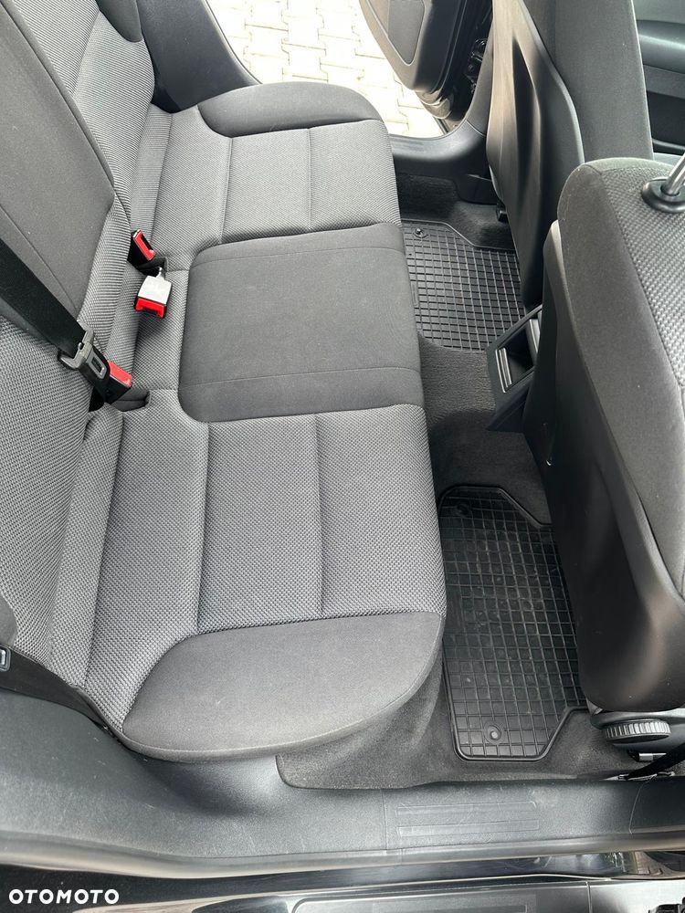 Audi A3 Sportback 1.6 TDI DPF Ambiente - 20