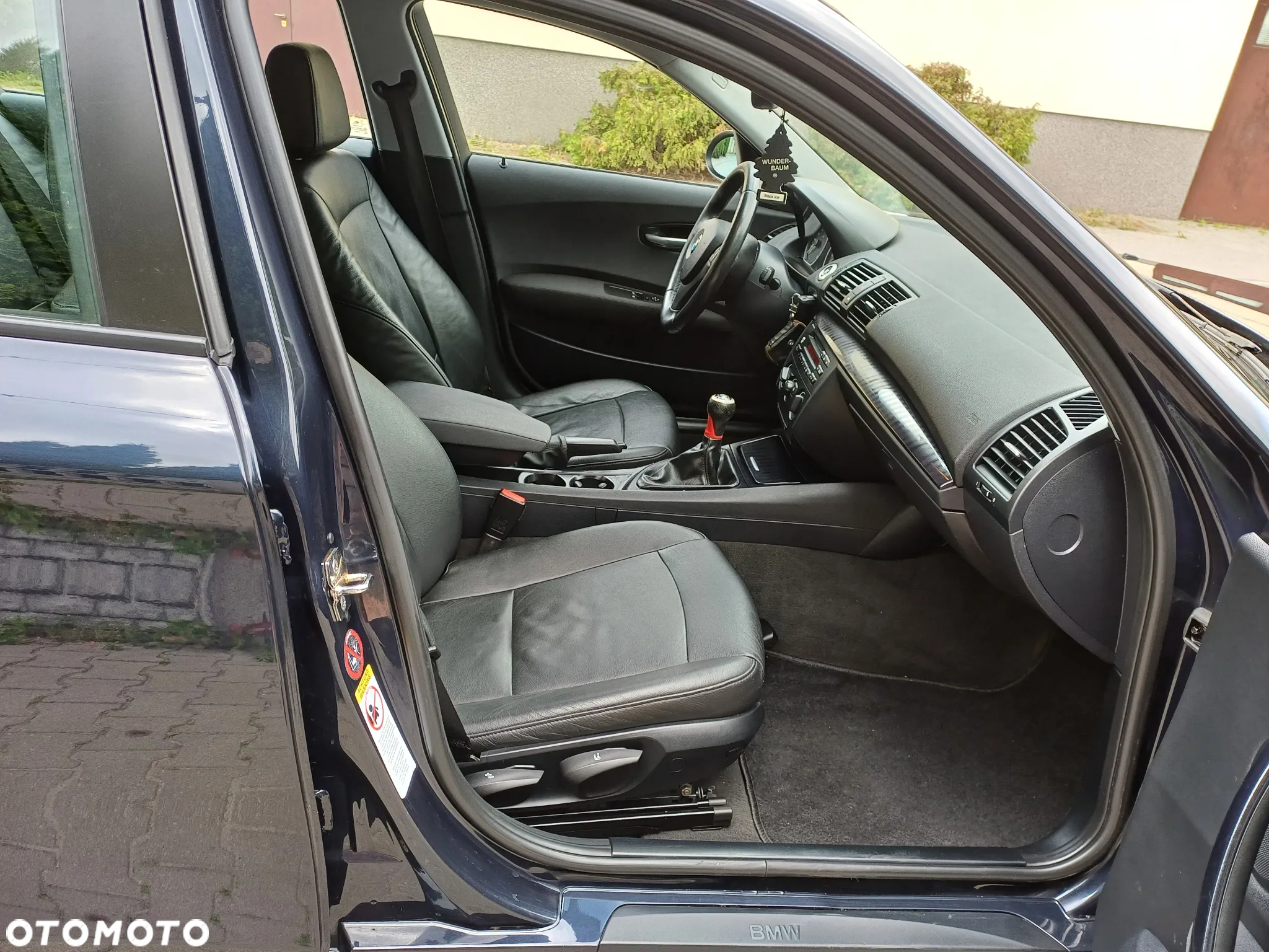 BMW Seria 1 116i - 16
