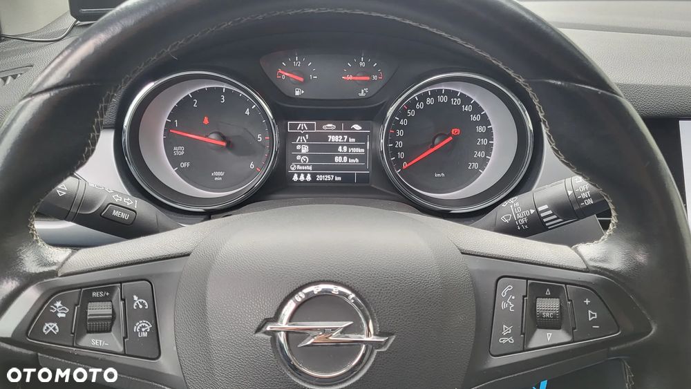 Opel Astra 1.6 D Start/Stop Business - 13