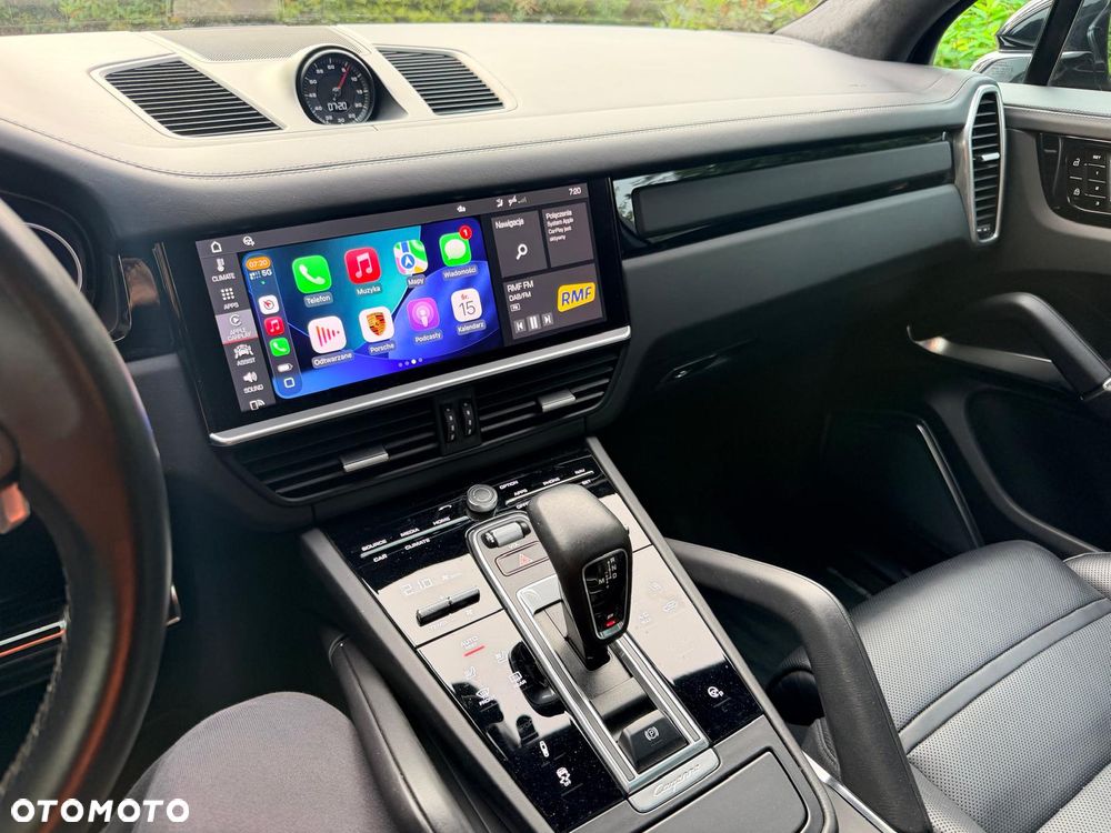 Porsche Cayenne - 9