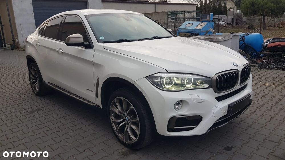 BMW X6 xDrive40d - 31