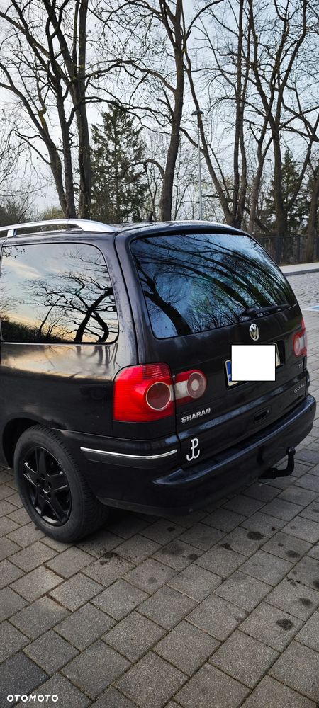 Volkswagen Sharan 1.9 TDI Highline - 4