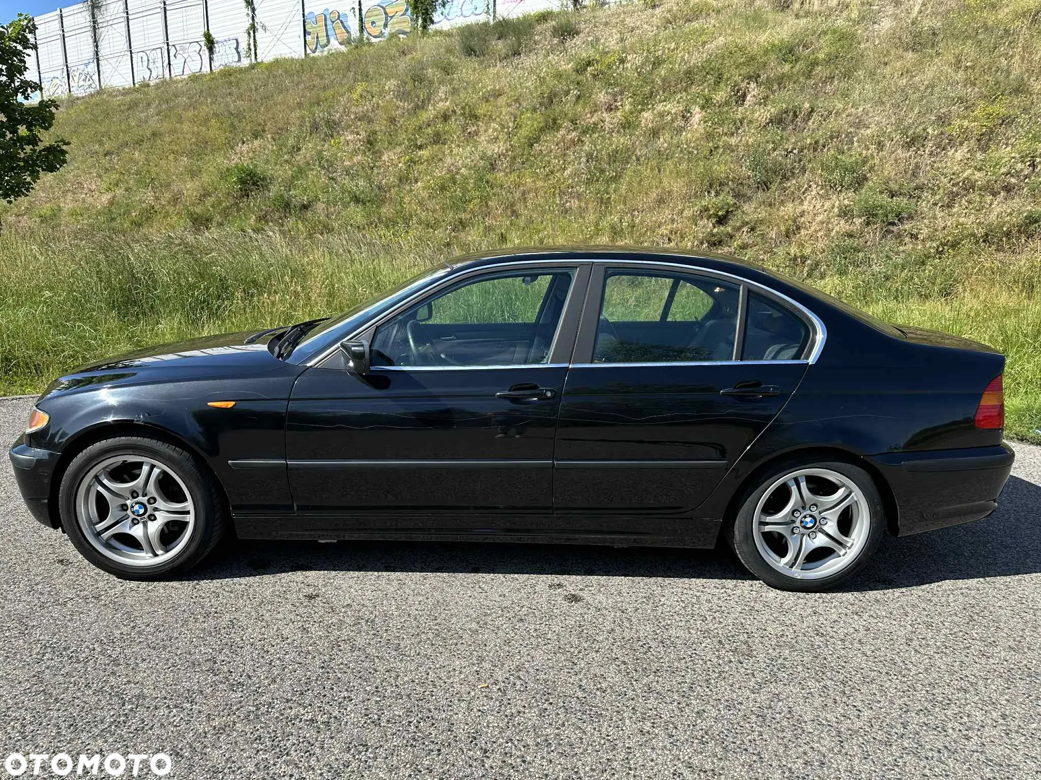 BMW Seria 3 325i - 2