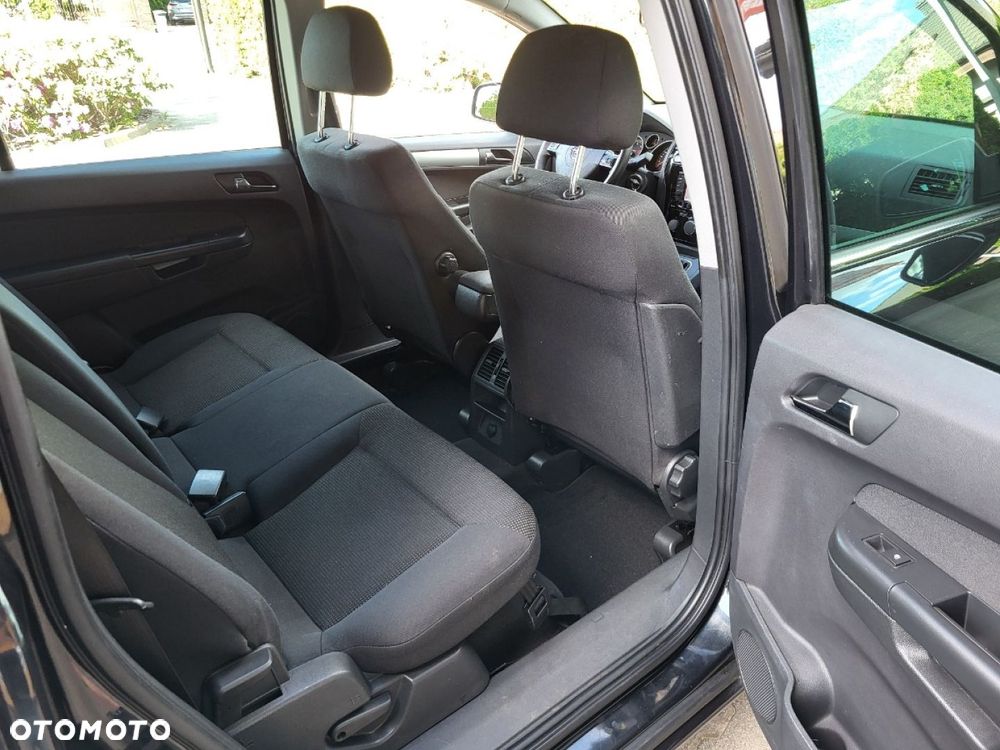 Opel Zafira - 30