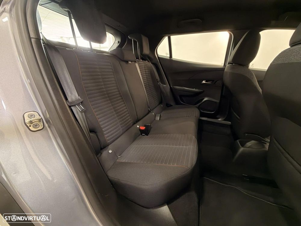 Peugeot 2008 1.2 PureTech Active - 12