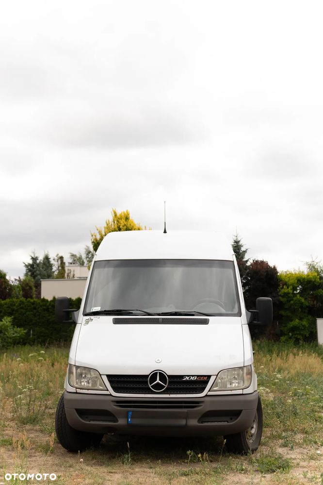 Mercedes-Benz Sprinter - 3