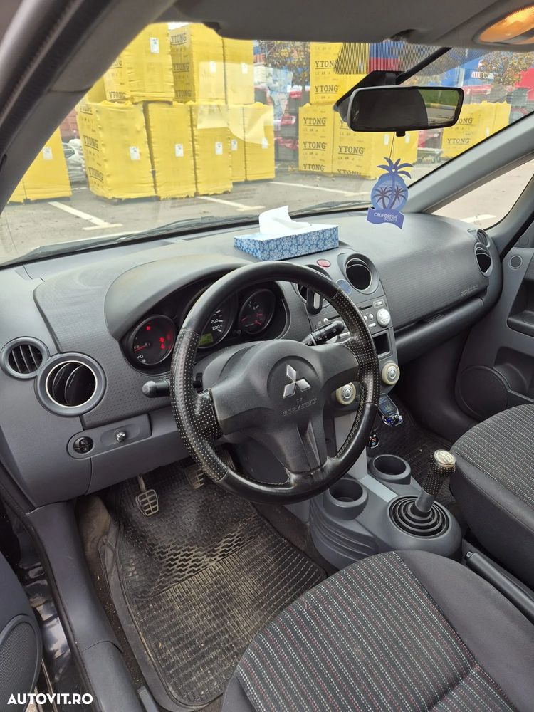 Mitsubishi Colt 1.1 SAM - 6