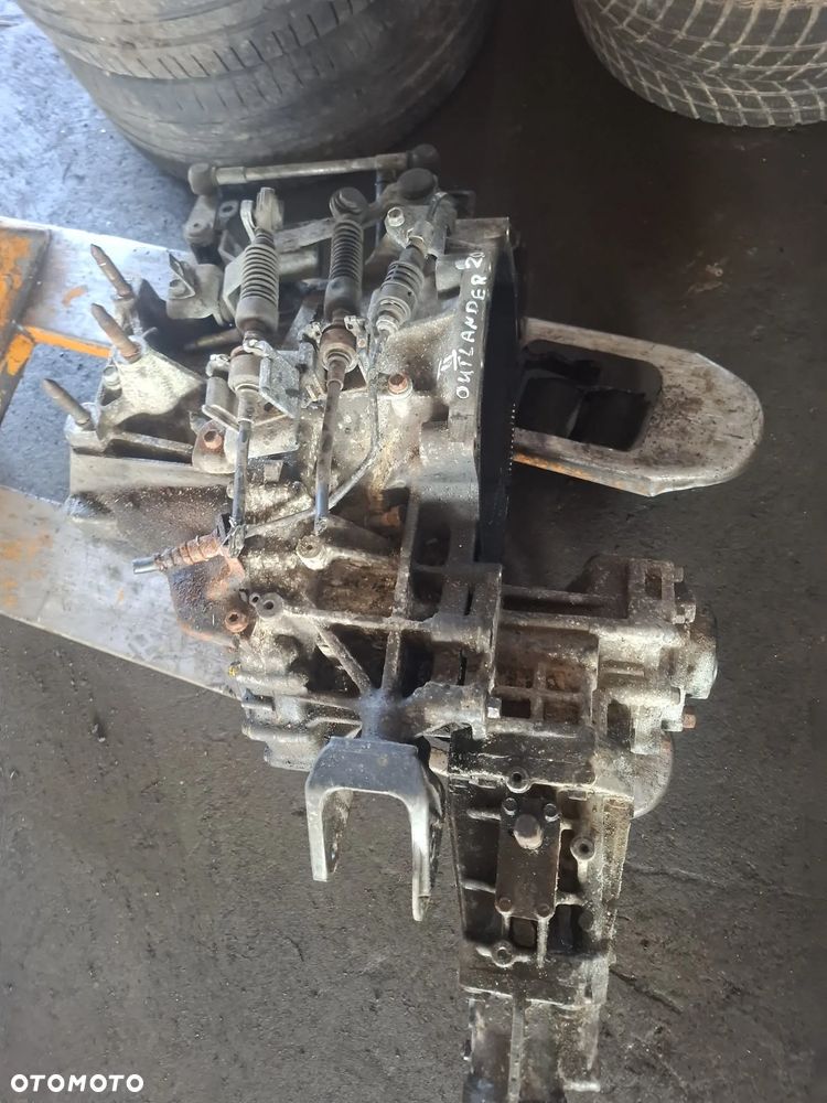Skrzynia biegów REDUKTOR Mitsubishi Outlander II 4X4 2.0 DI-D 16V 2.0D - 3
