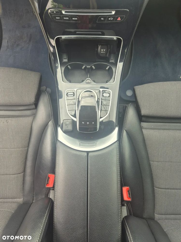 Mercedes-Benz Klasa C 220 d 4-Matic 7G-TRONIC - 14