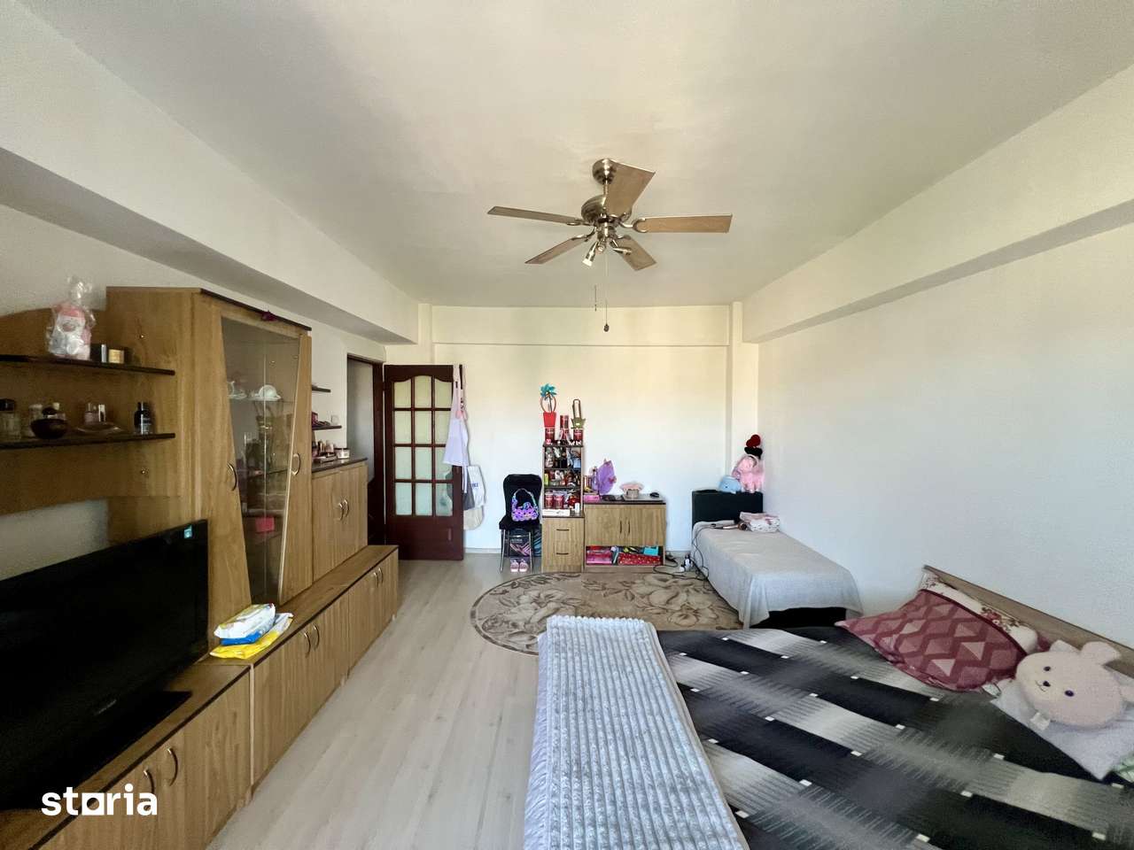 Apartament 1 camera, 38 mp utili, decomandat, etaj 4/8 - zona Soarelu — fotografia 3