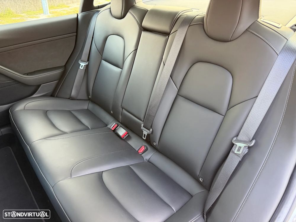 Tesla Model 3 RWD - 17