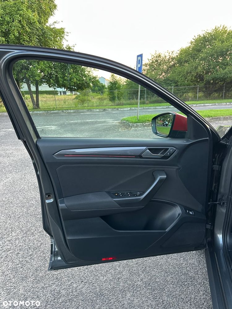 Volkswagen T-Roc 1.5 TSI ACT DSG Style - 22