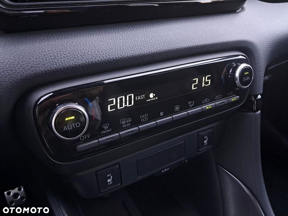 Toyota Yaris - 21