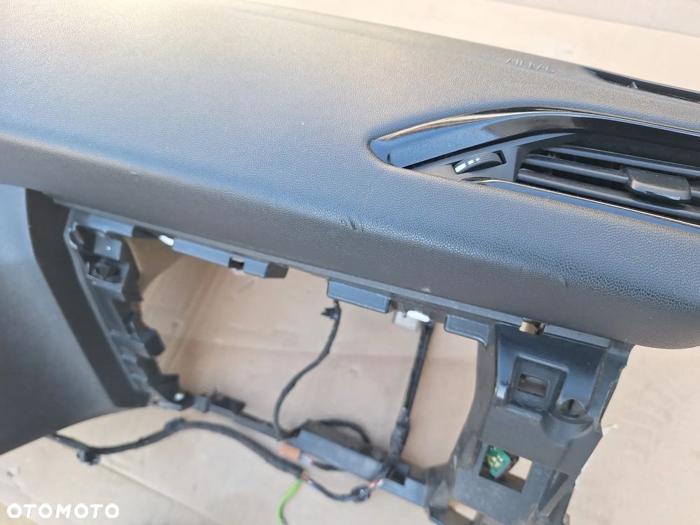 DESKA ROZDZIELCZA KONSOLA AIRBAG PODUSZKI PEUGEOT 208 2008 I - 4
