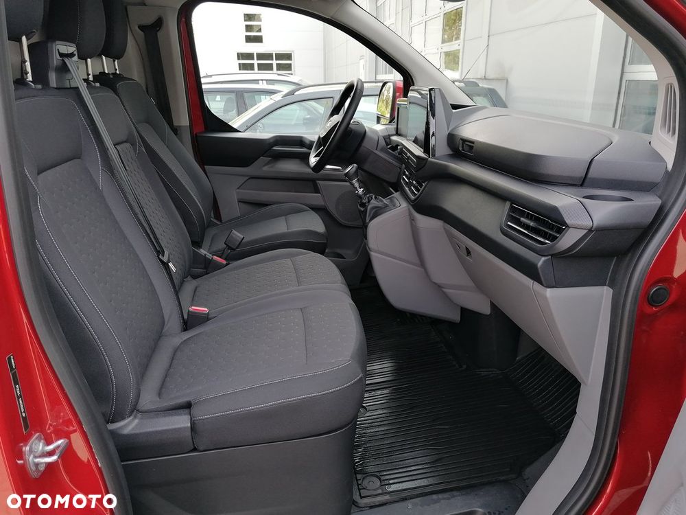 Ford CUSTOM VAN LIMITED - 21