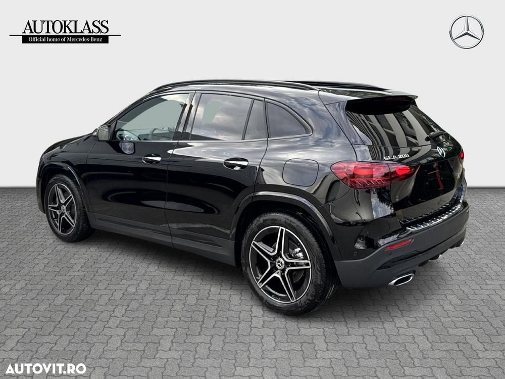 Mercedes-Benz GLA - 4