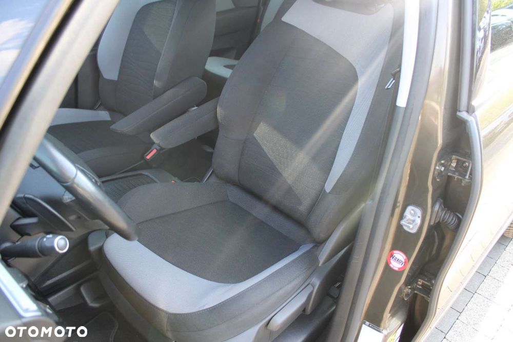 Citroën C4 Grand Picasso - 16