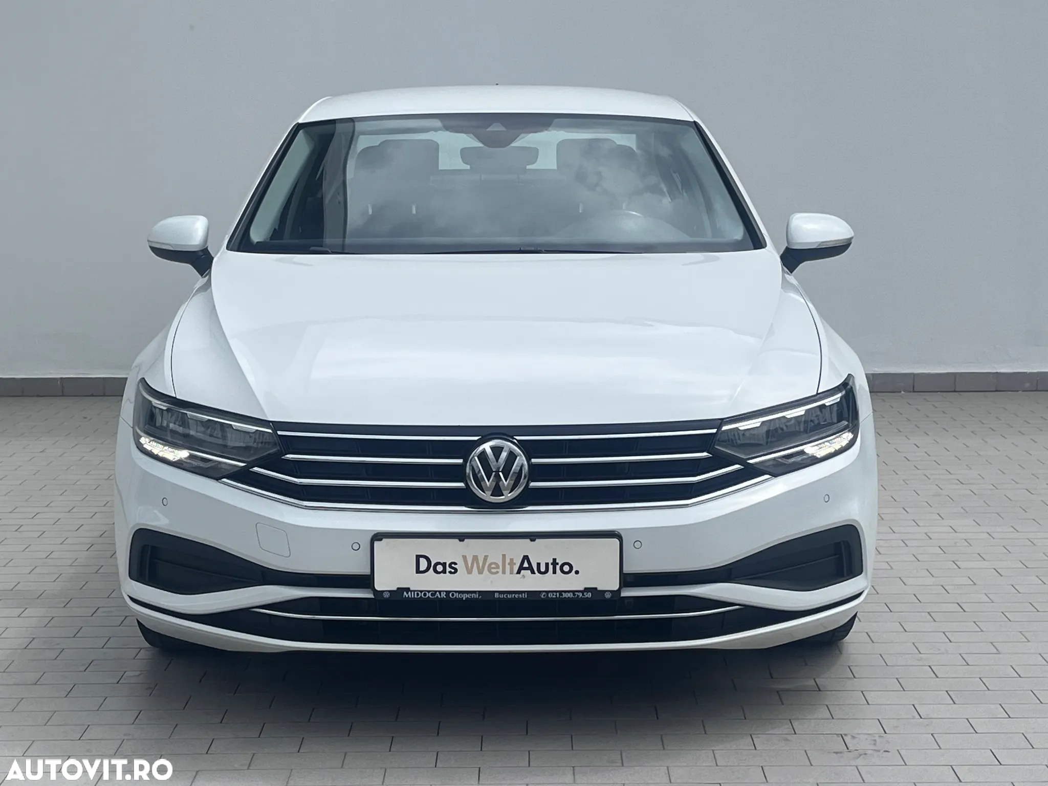 Volkswagen Passat 1.6 TDI DSG Comfortline - 2