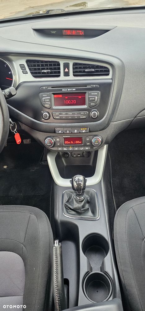 Kia Ceed 1.4 CVVT Spirit - 23