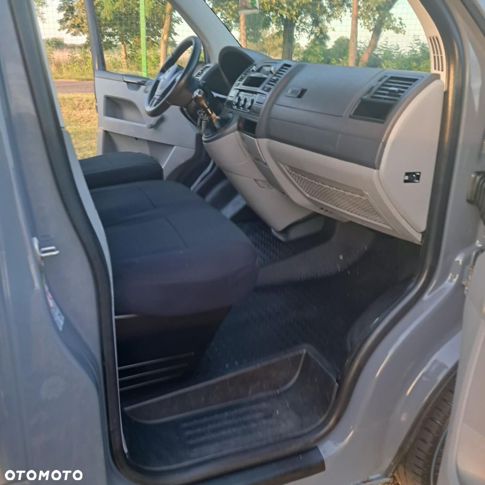 Volkswagen T5- DOKA Transporter - 8