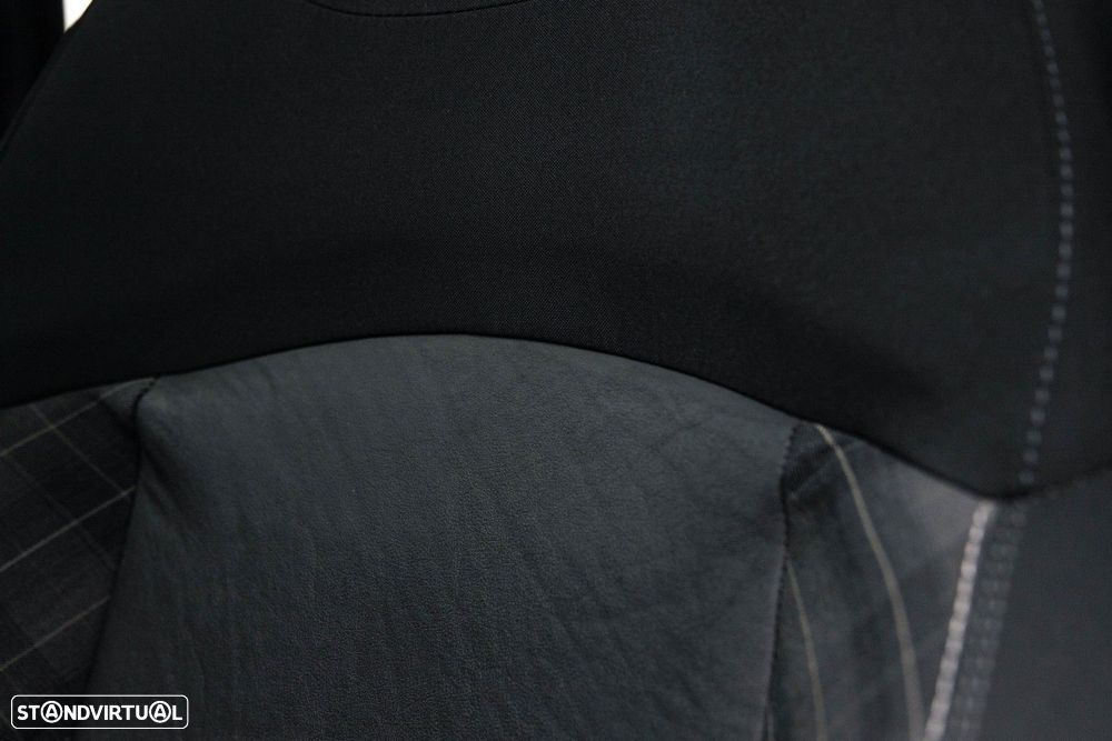 MINI 5 Portas Cooper D Auto - 20