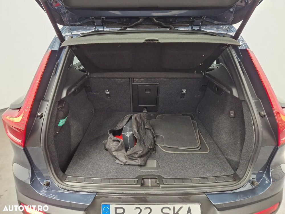 Volvo XC 40 - 9