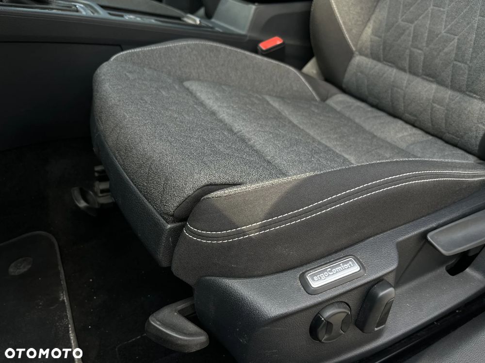 Volkswagen Passat 1.5 TSI EVO Business DSG - 11