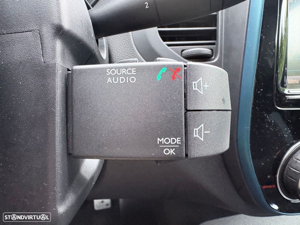 Renault Captur ENERGY TCe 120 EDC Experience - 43