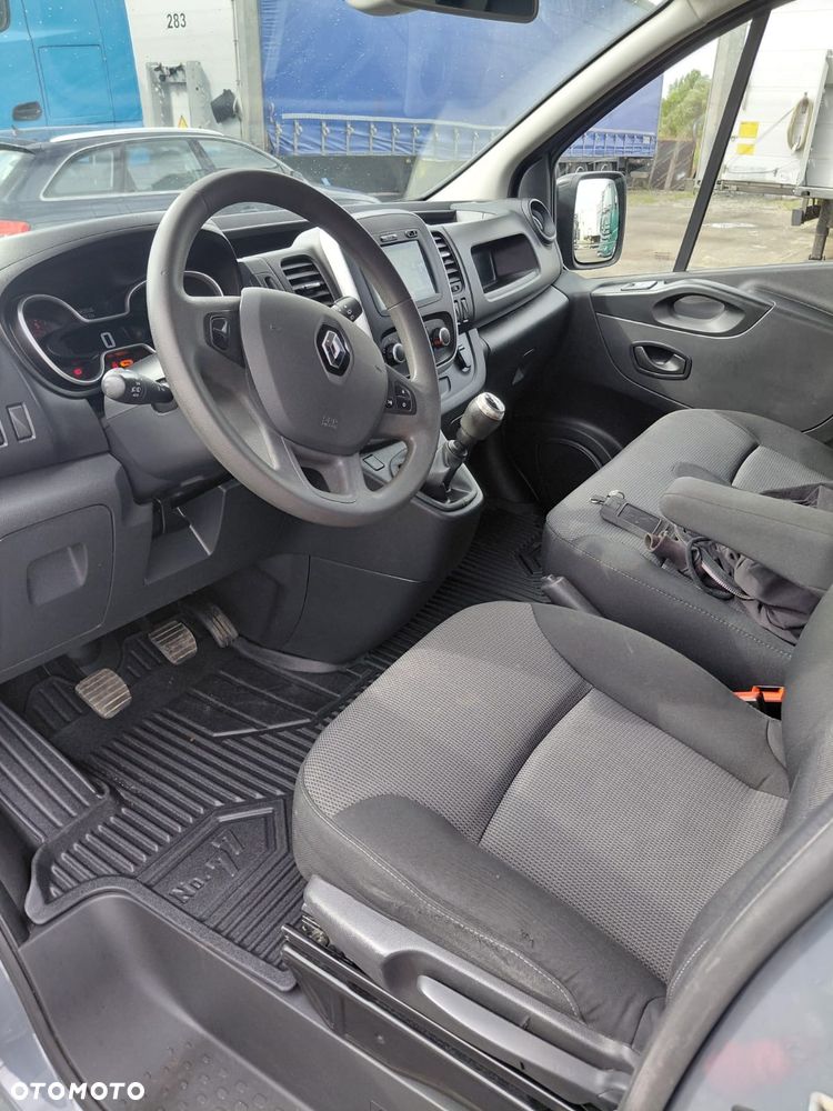 Renault Trafic - 19
