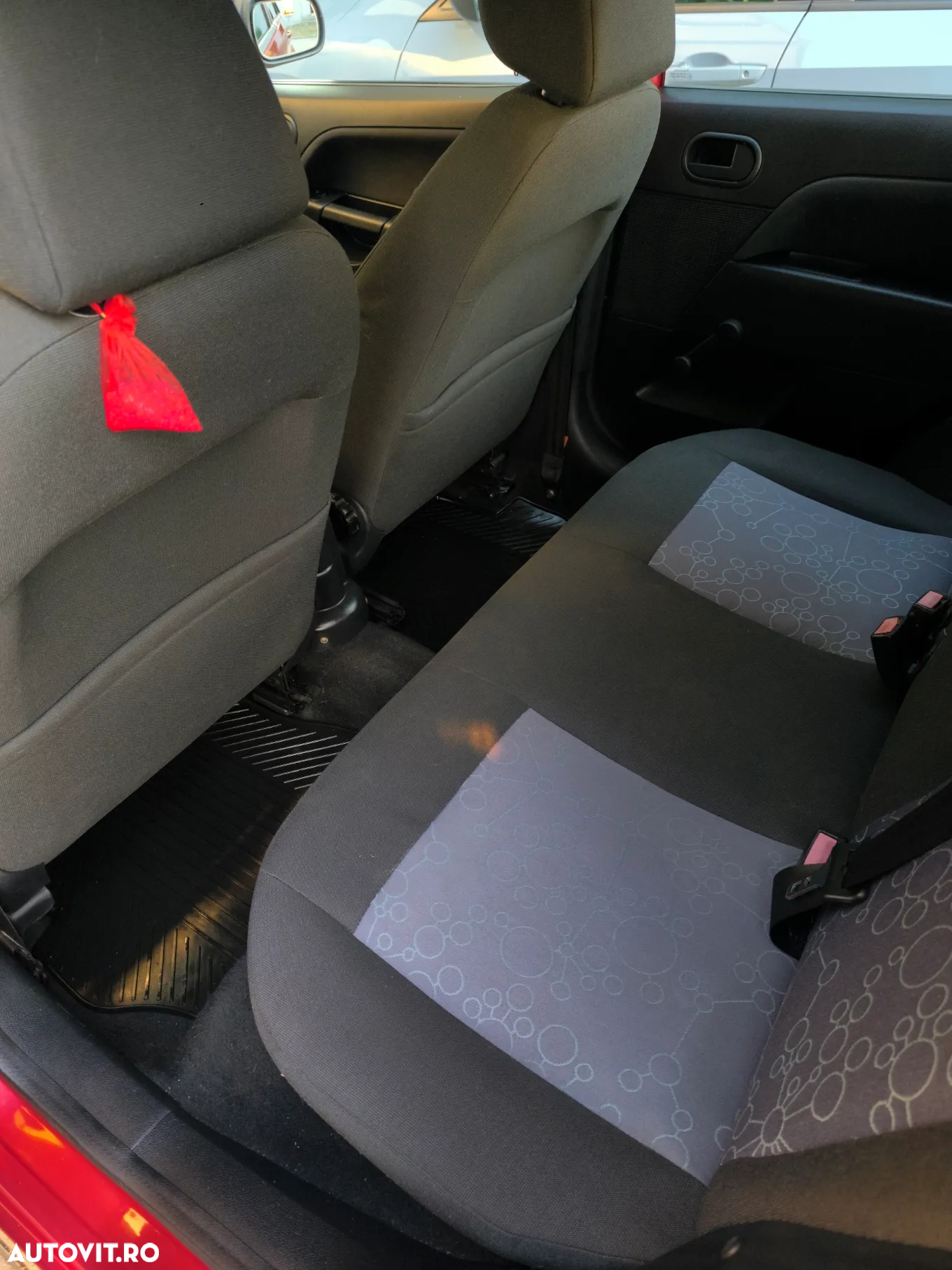 Ford Fiesta 1.4 TDCi Comfort - 17