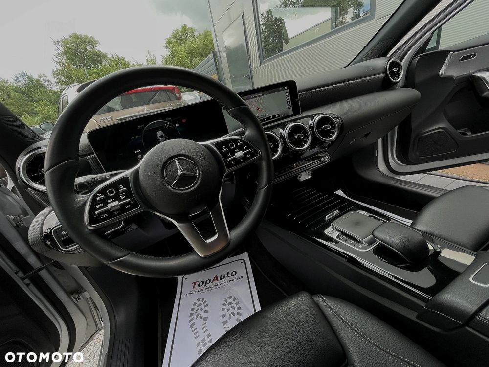 Mercedes-Benz Klasa A 180 d 7G-DCT Edition 1 - 31