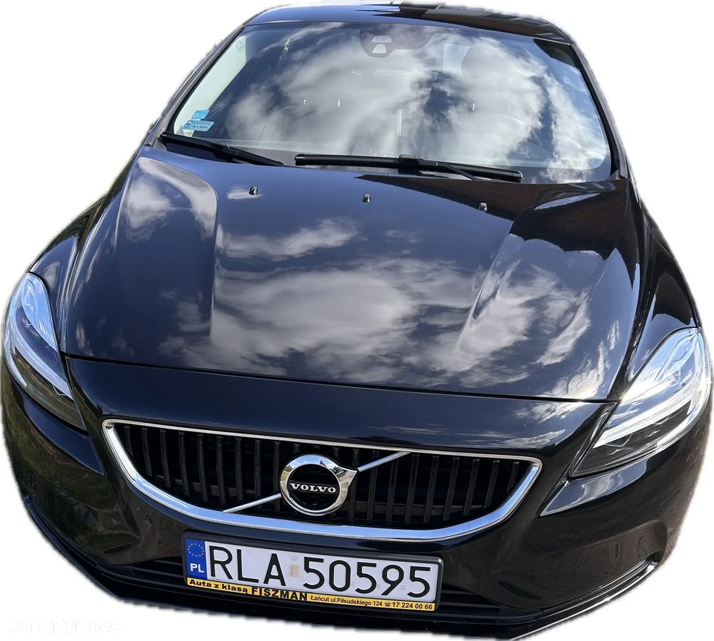 Volvo V40 T2 Momentum - 1