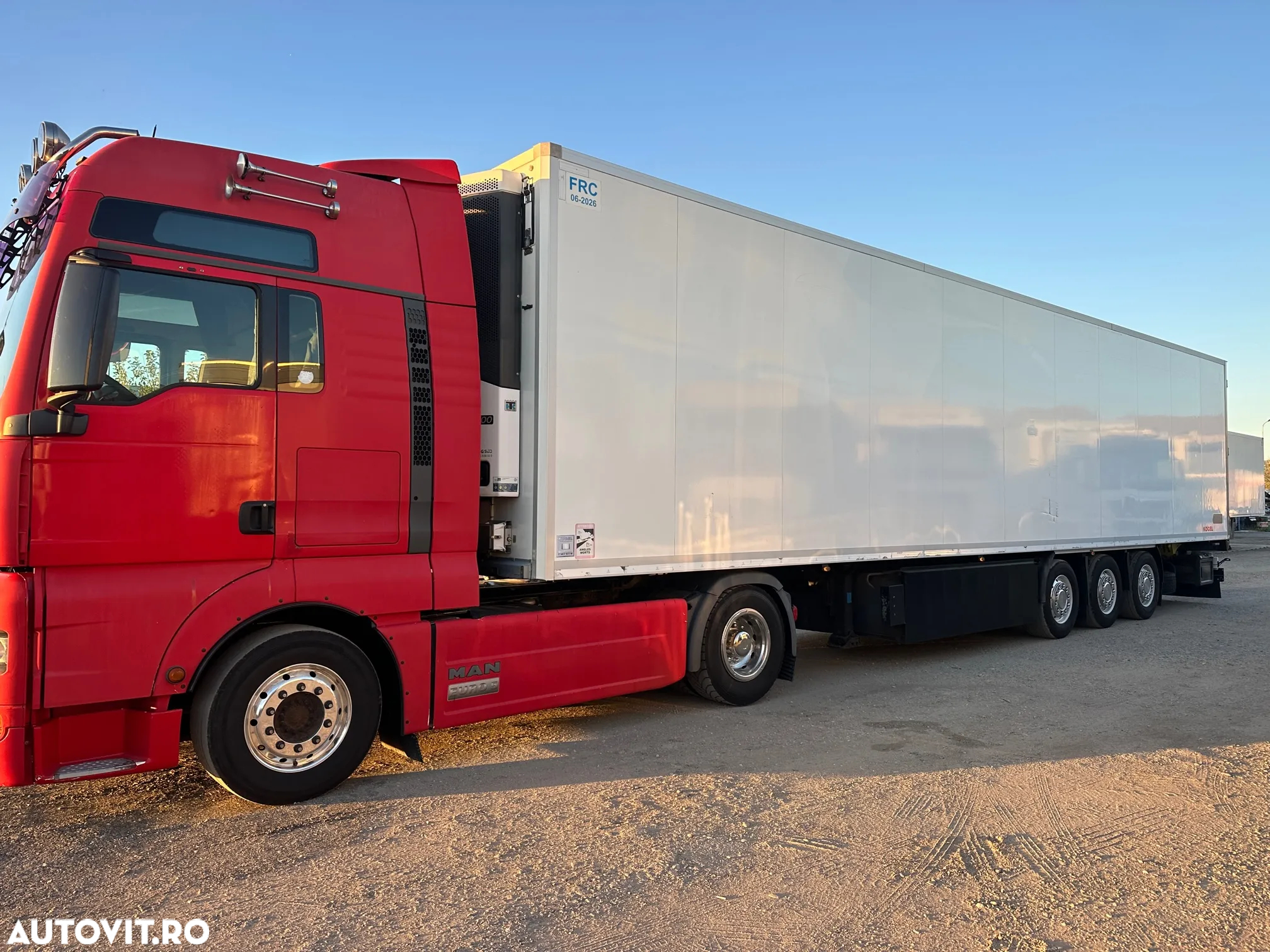 Kögel SN24 Frigo Thermo King SLX300-H 2.72 - 3