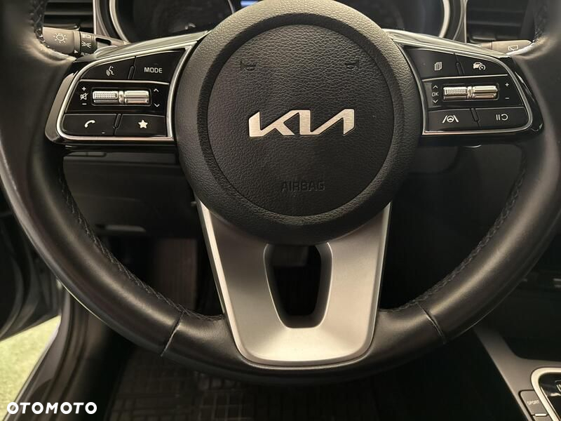 Kia Ceed - 14