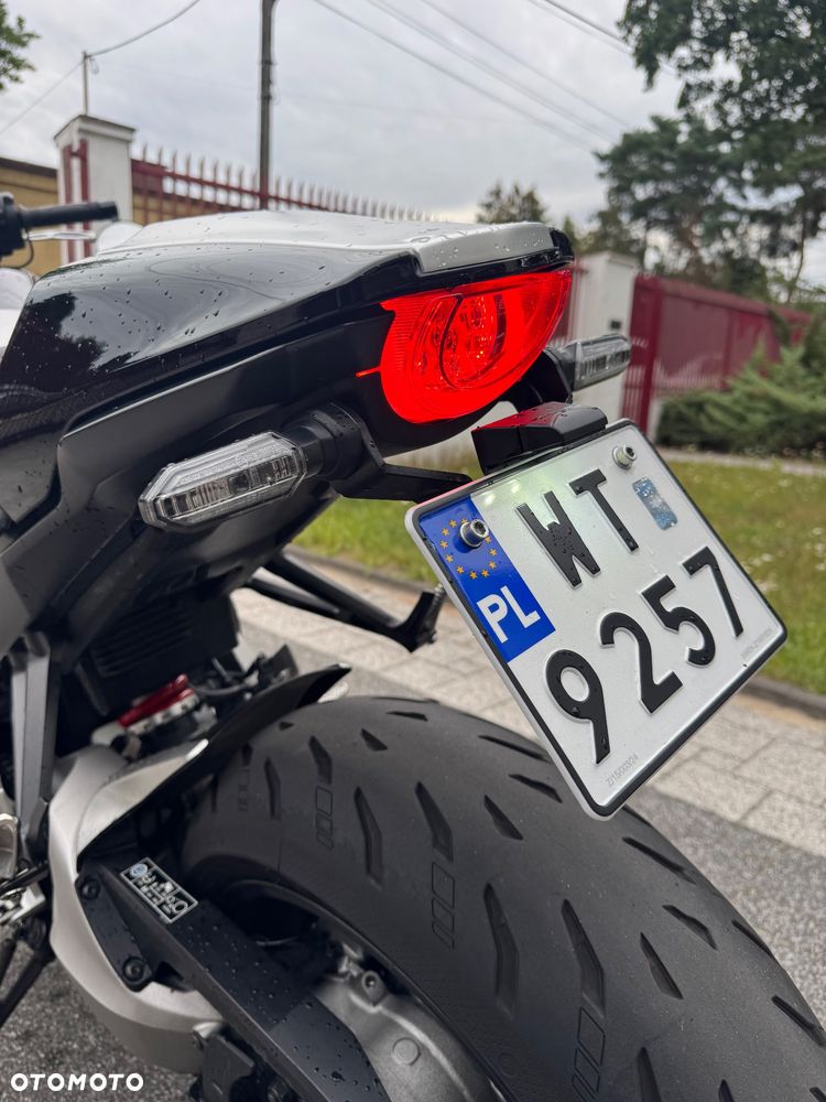 Honda CB - 8