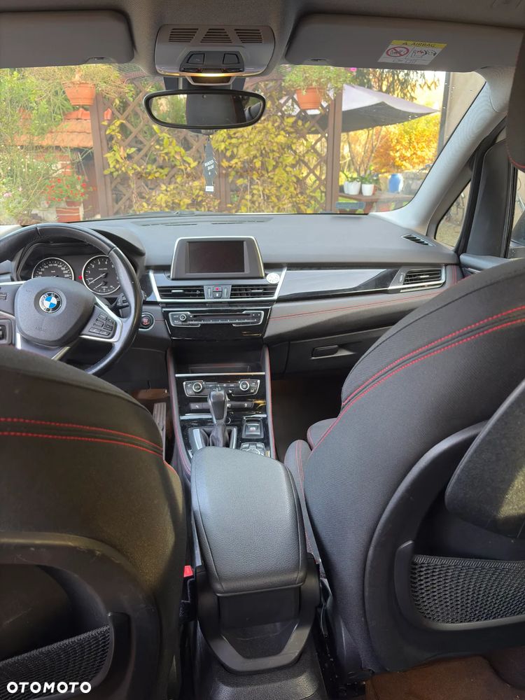 BMW Seria 2 218i - 8