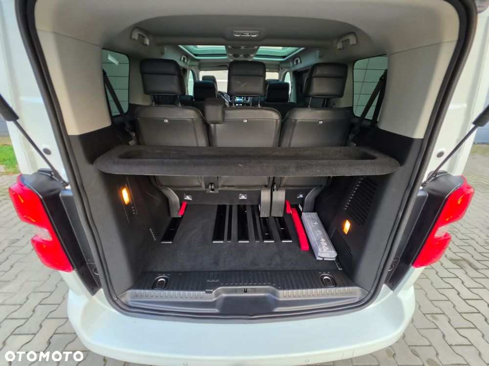 Peugeot Traveller L2 2.0 EAT8 Business VIP - 20