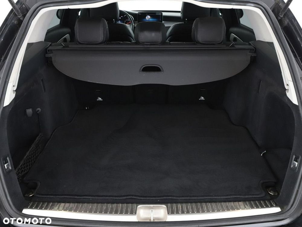 Mercedes-Benz Klasa C 180 9G-TRONIC Avantgarde - 21