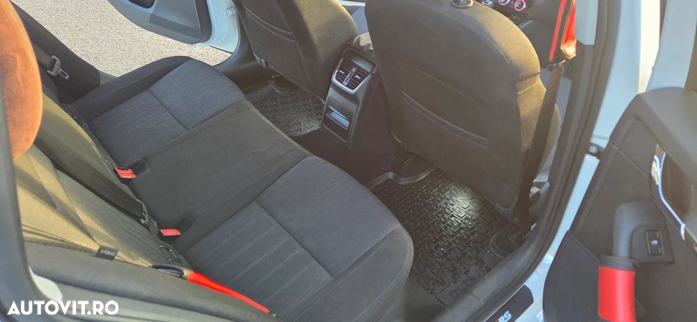 Skoda Octavia Combi Diesel 1.6 TDI DSG Style - 14