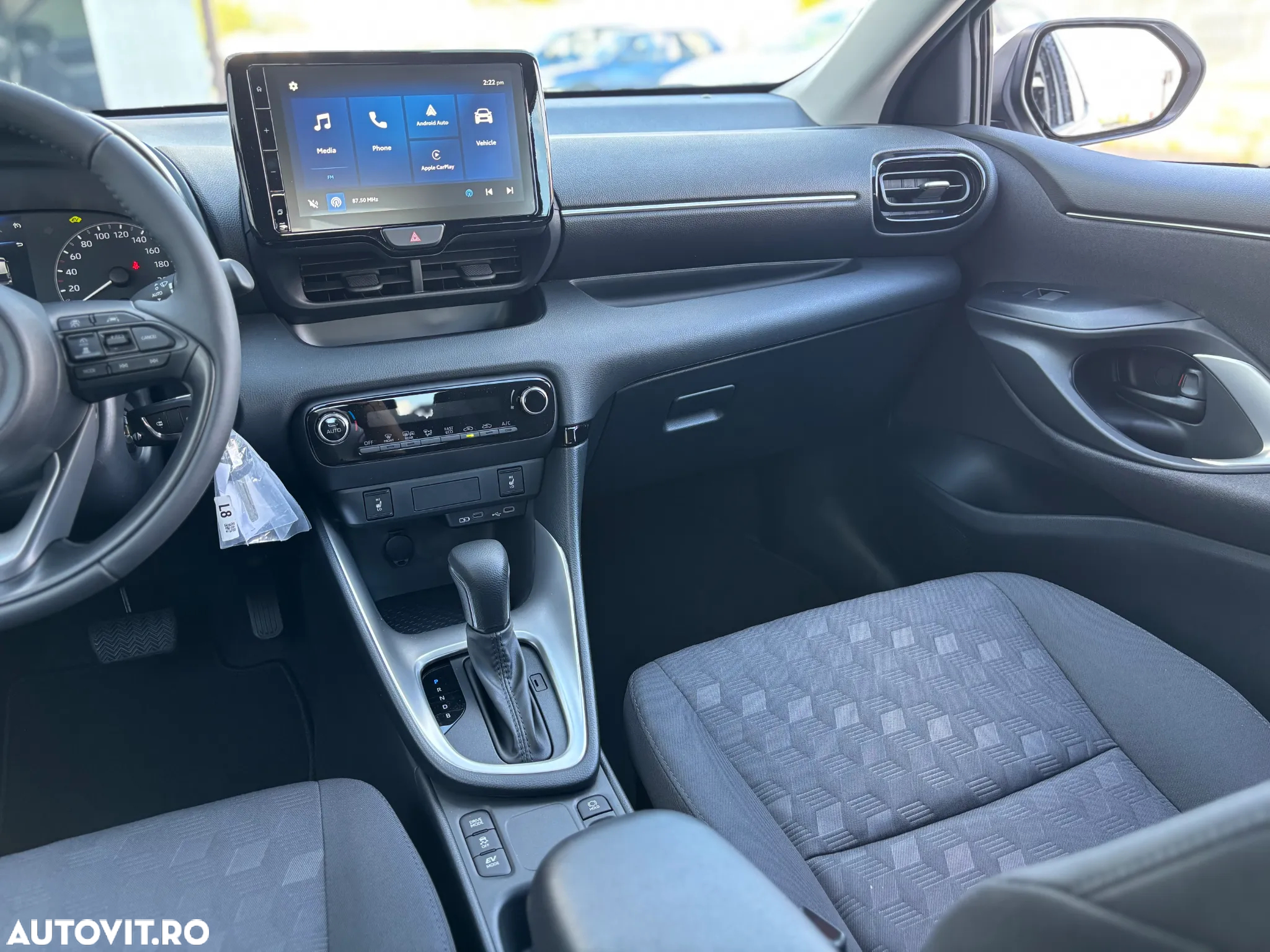 Toyota Yaris - 15