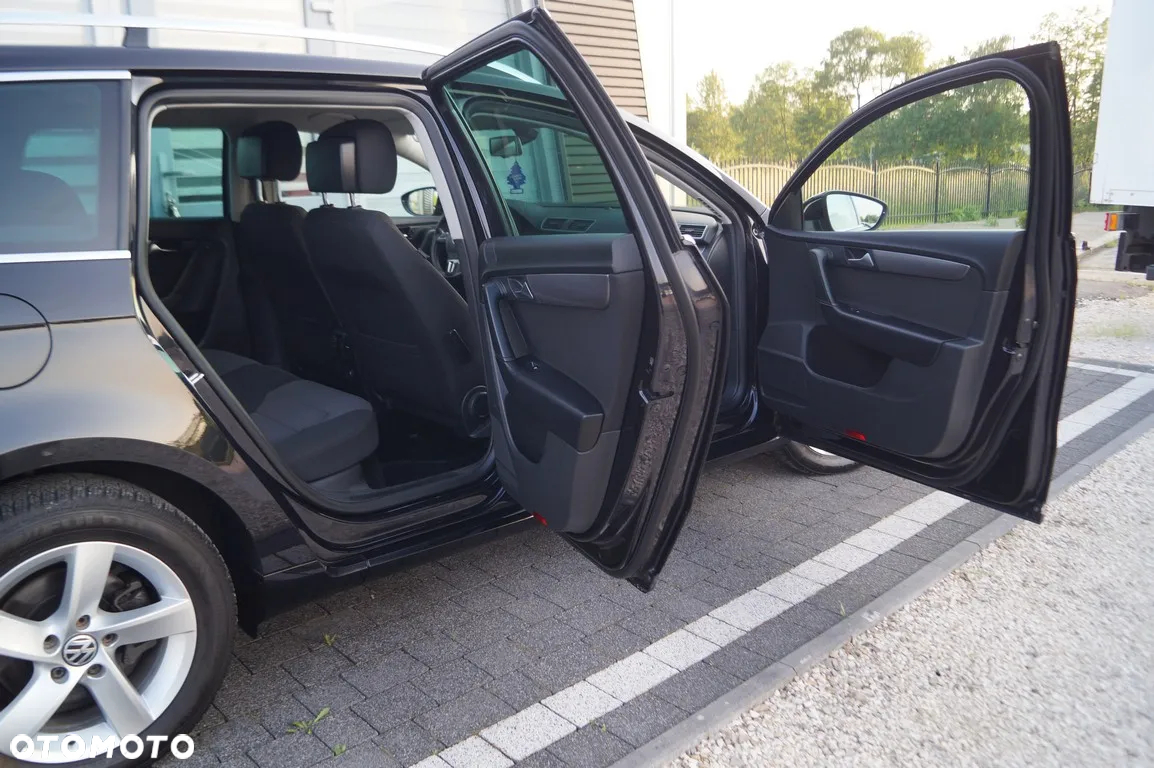 Volkswagen Passat Variant 2.0 TDI Highline - 13