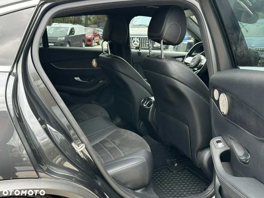 Mercedes-Benz GLC - 21