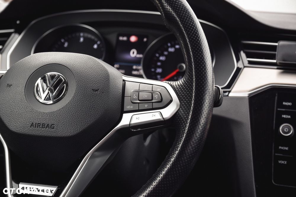 Volkswagen Passat Alltrack 2.0 TDI SCR 4Mot DSG - 19