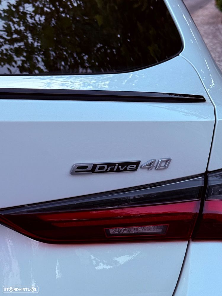 BMW i4 - 32