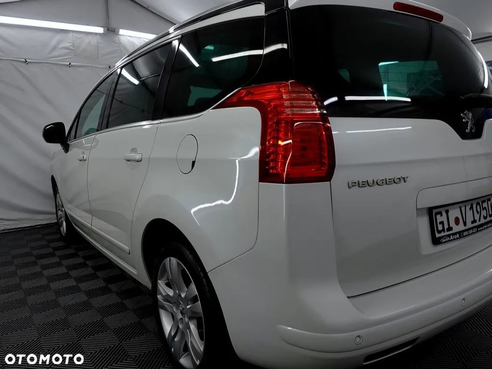 Peugeot 5008 2.0 HDi Premium + - 29
